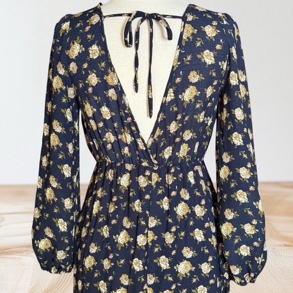 Promesa Maxi Dress Black Floral Sz M Long Balloon Sleeves Back Neck Tie Packable - Picture 6 of 12